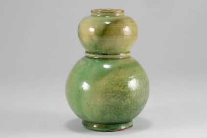 Tang Dynasty Green Glazed Gourd Bottle