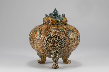 Tang Dynasty Three Colored Tripod Stove