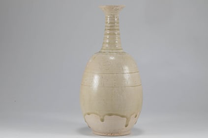 Sui Dynasty blue glazed long necked vase