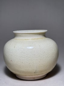 Sui Dynasty Blue and White Glazed Jars