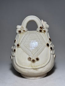 Sui Dynasty white glazed flat teapot