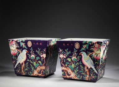 In the Qing Dynasty, pink flower and bird patterned flower pots