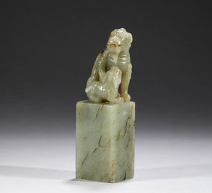 In the Qing Dynasty, Hotan Jade son mother animal seal