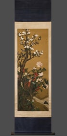 Silk scroll vertical scroll depicting flowers and birds in ancient Chinese provinces