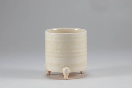 Sui Dynasty white glazed three legged furnace