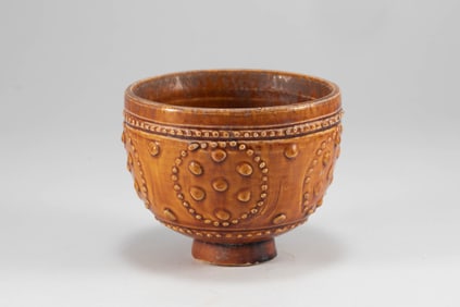 Tang Dynasty yellow glazed cup