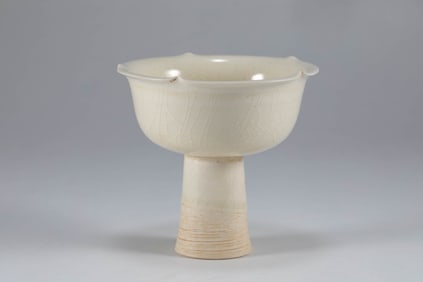 Sui Dynasty white glazed high footed cup