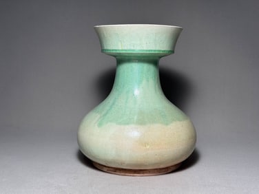 Tang Dynasty Green Glazed Pan Mouth Bottle