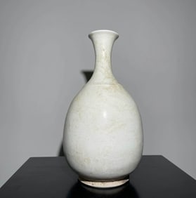 Sui Dynasty white glazed teapot