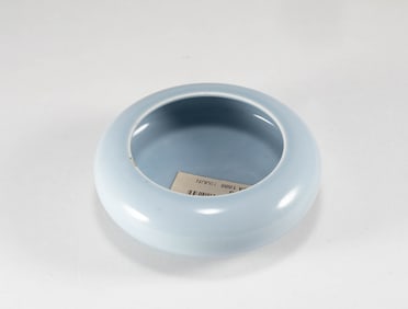 Qing Dynasty sky blue glaze wash
