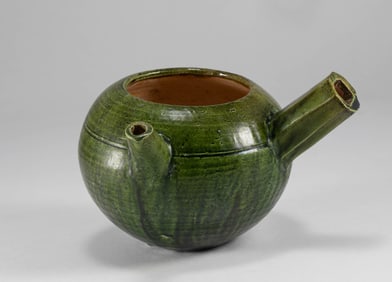 Tang Dynasty Green Glazed Pot