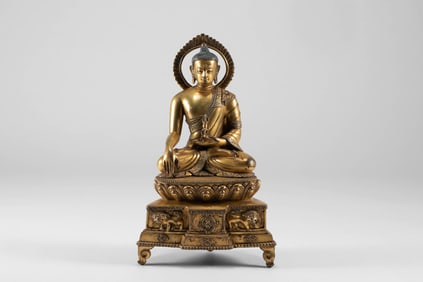 Bronze gilded statue of Vajrayana Buddha from the Qing Dynasty