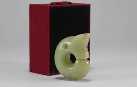 Red Mountain Culture Jade Pig Dragon