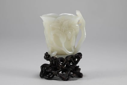 Qing Dynasty Hotan Jade Brush Wash Decoration
