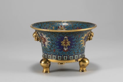 Qing Dynasty cloisonn é three legged cup