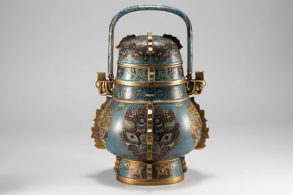 Qing Dynasty cloisonn é teapot with lifting beam