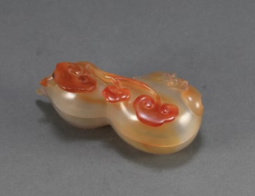 Qing Dynasty Agate Carving Gourd