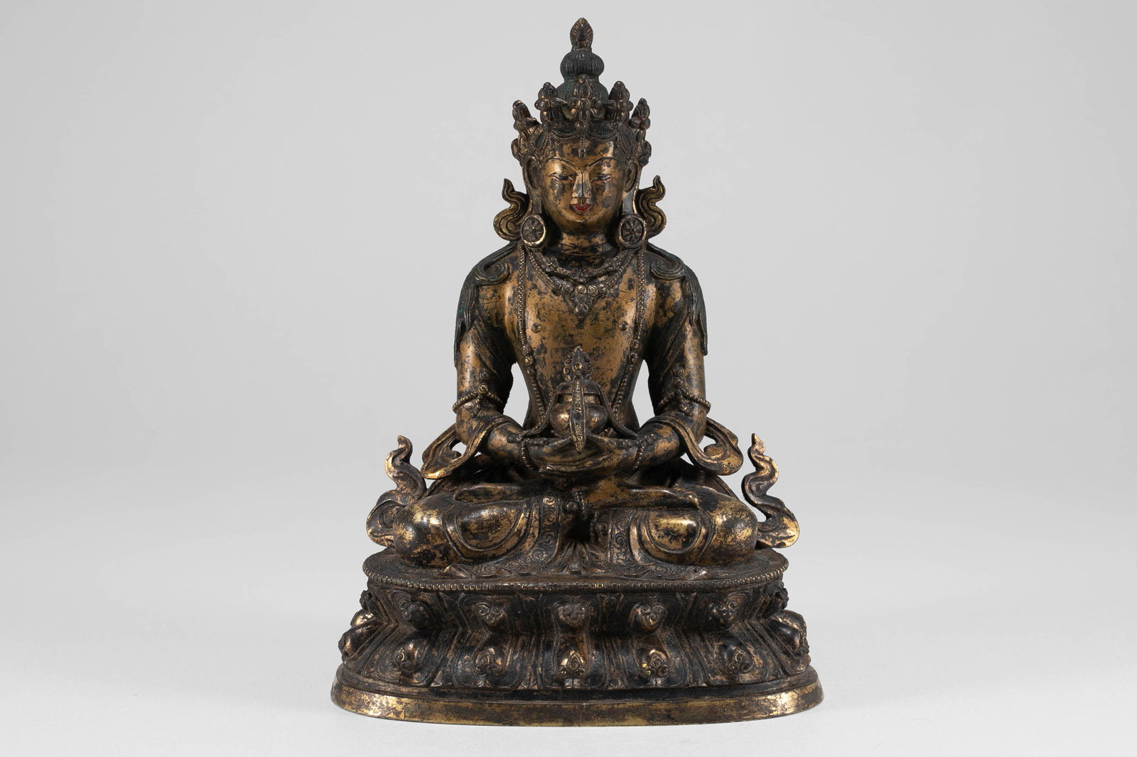 Bronze gilded longevity Buddha from the Qing Dynasty: H:16.3cm