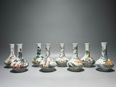 Qing Dynasty Pink Eight Horses Poetry Vase