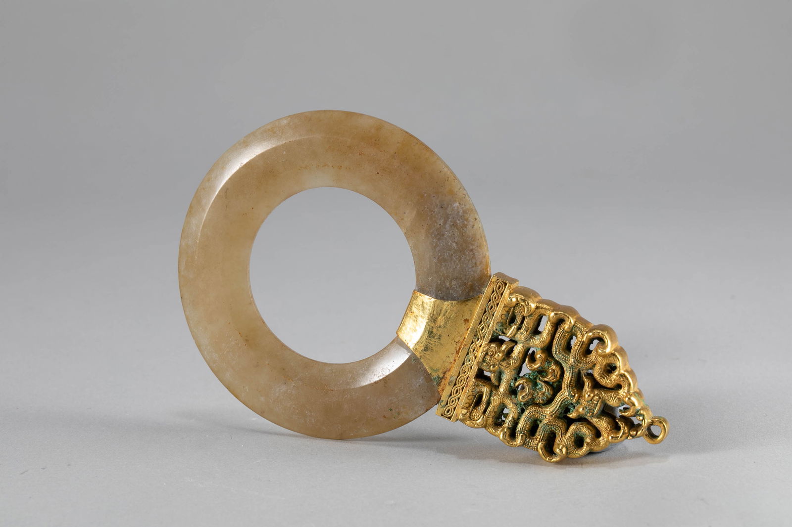 Han Dynasty jade ornaments: H:10.7cm D:6.5cm