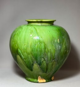 Tang Dynasty green glazed jar