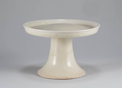 Sui Dynasty white porcelain high footed plate