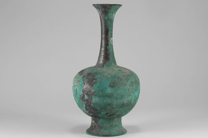 Han Dynasty bronze bottle