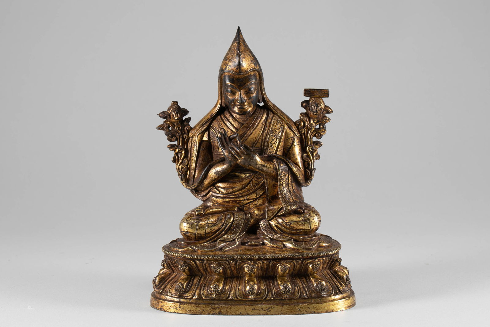 Bronze gilded Zongkaba statue from the Qing Dynasty: H:16cm W:12cm