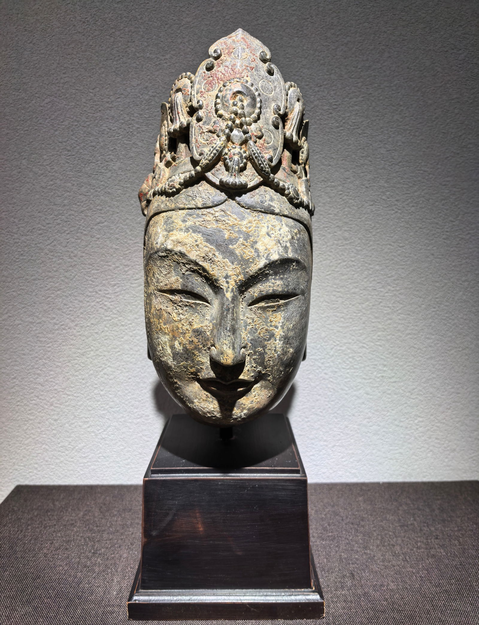 Northern Wei Qingshi Buddha Head: H:30cm