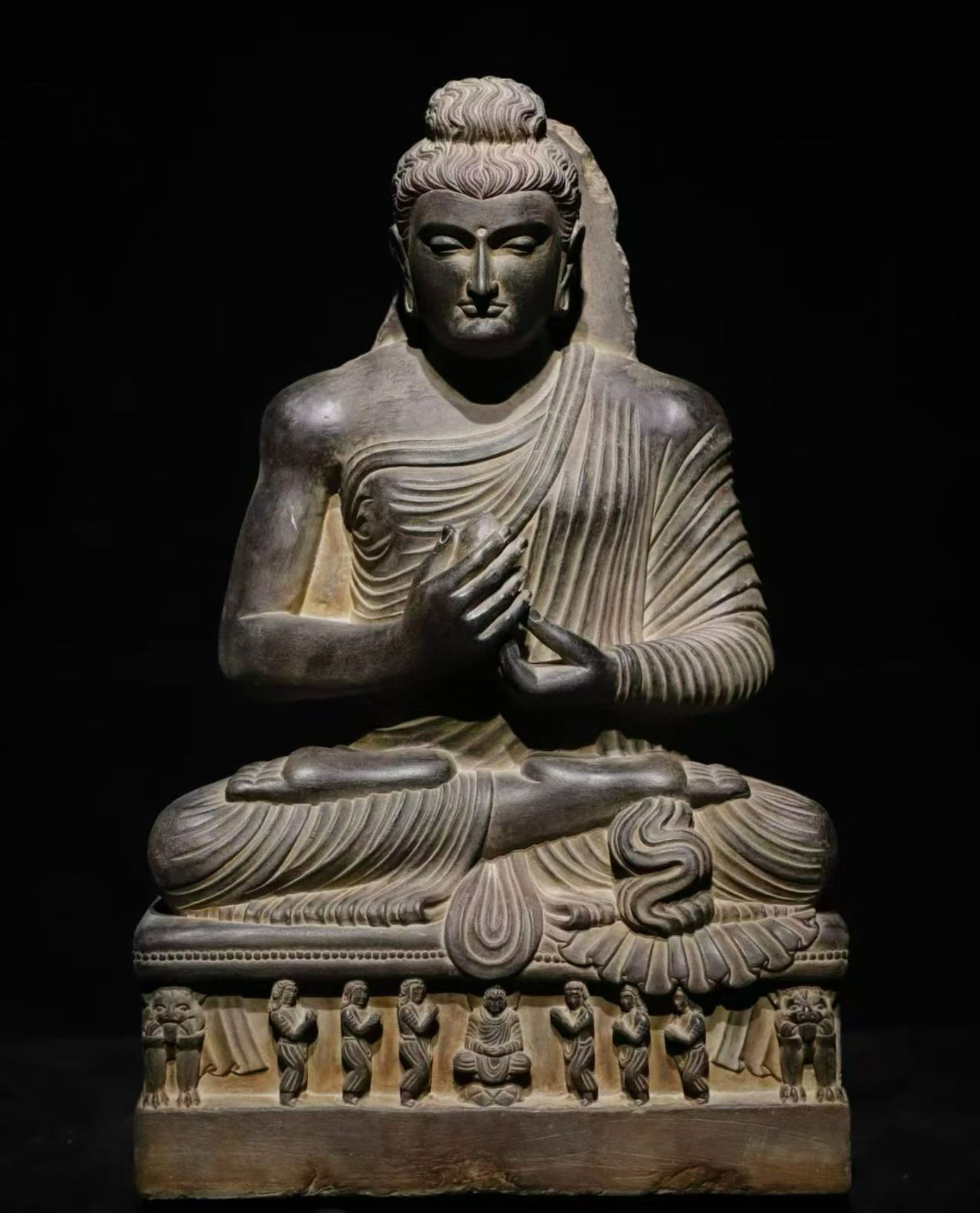 Gandhara sitting Buddha: H:57cm W:36cm