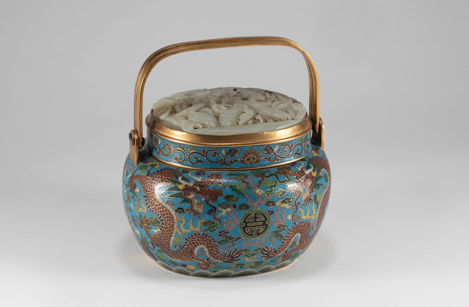 Qing Dynasty cloisonn é teapot with lifting beam: H:11cm W:15cm