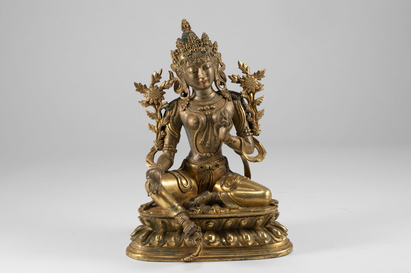 Qing Dynasty Qianlong Copper Gilded Green Tara: H:22.5cm W:16cm