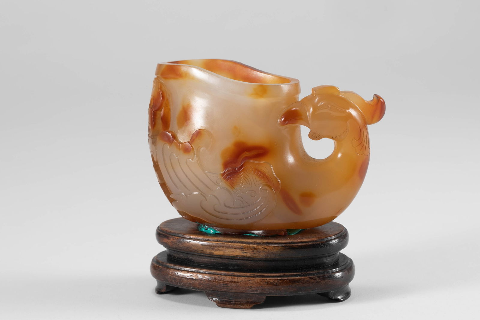 Qing Dynasty Agate Phoenix Cup: H:5.5cm L:8cm