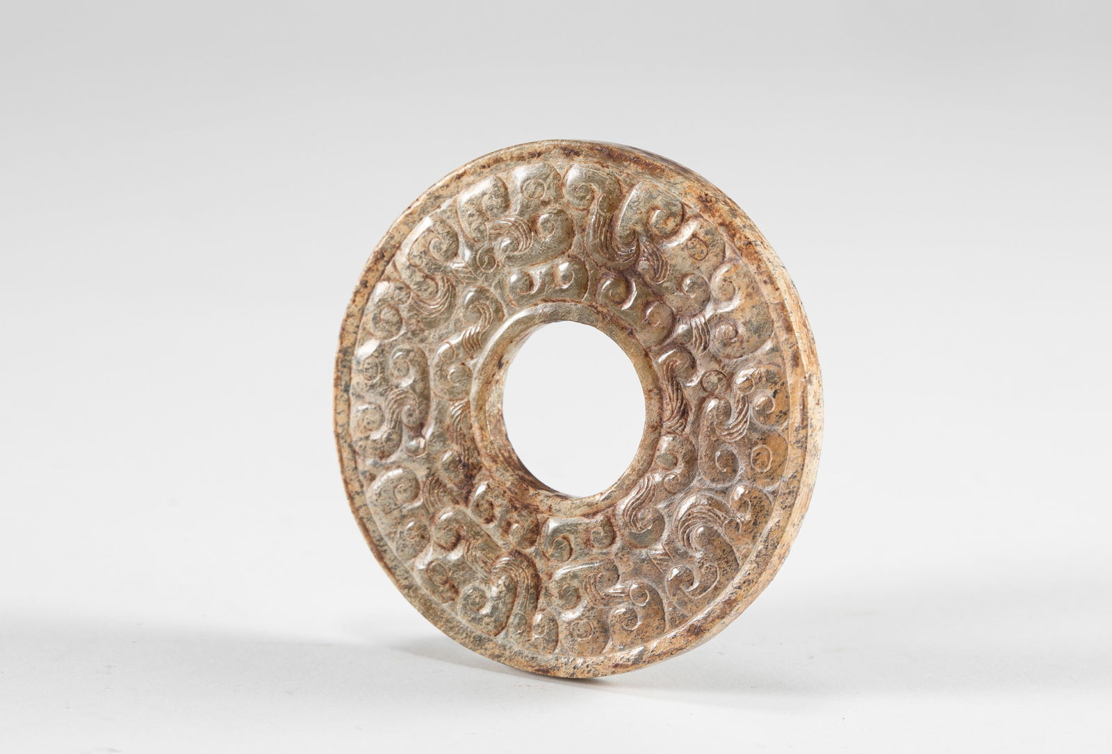 Shang Dynasty jade bi: D:5cm