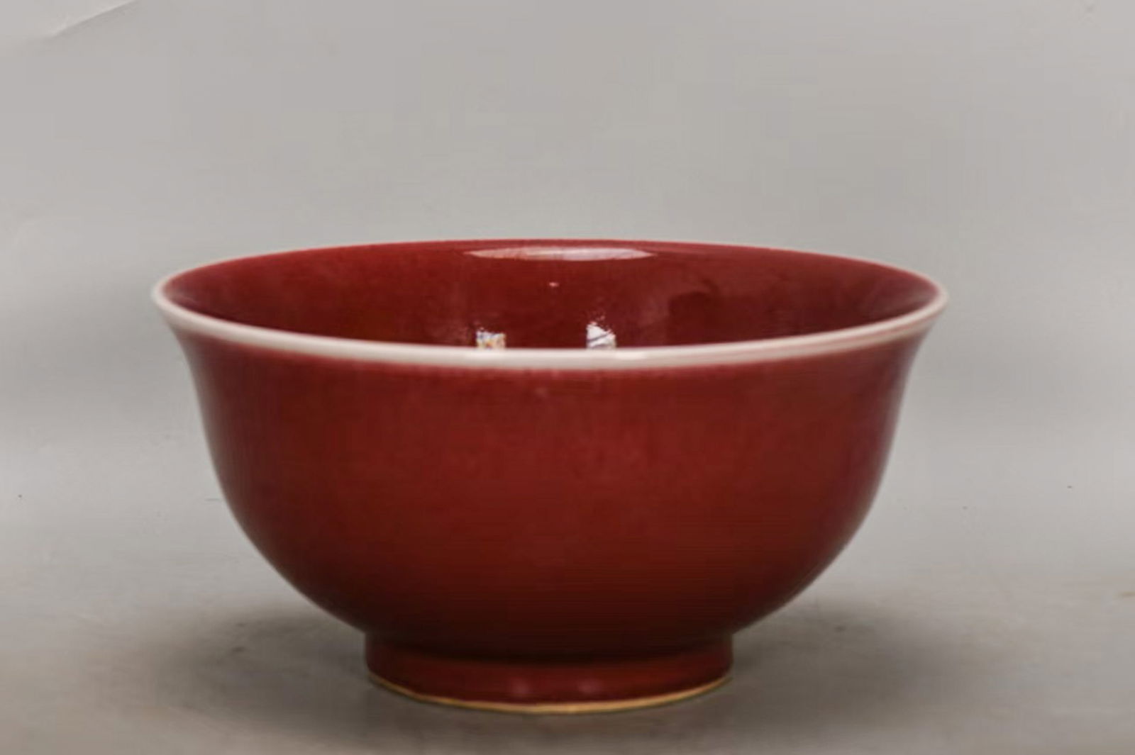 Kangxi monochrome glazed Ji Hong bowl: H:11cm W:23cm