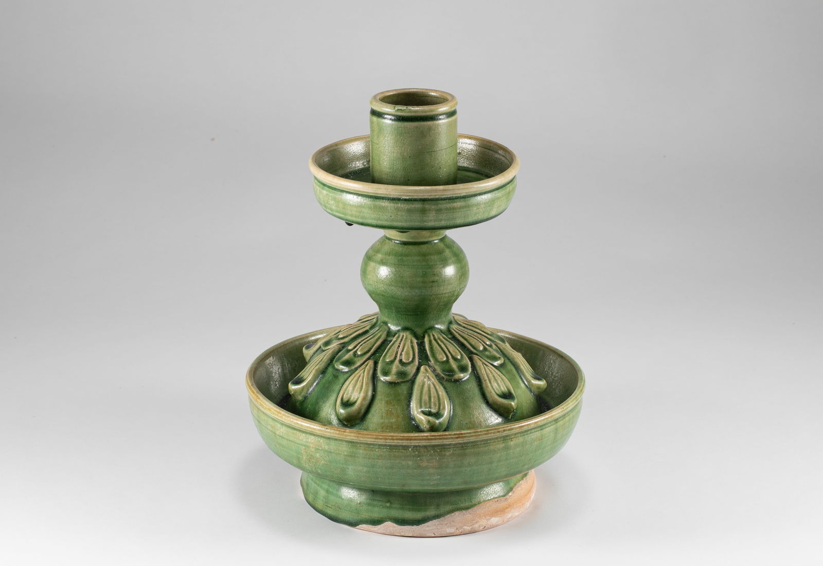 Tang Dynasty Green Glazed Lamp: H:22.5cm W:19cm
