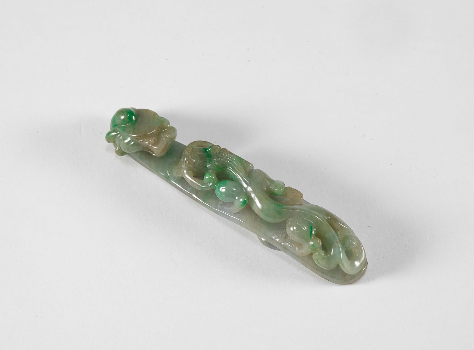 Qing Dynasty jade with hook: L:6.8cm W:1.3cm