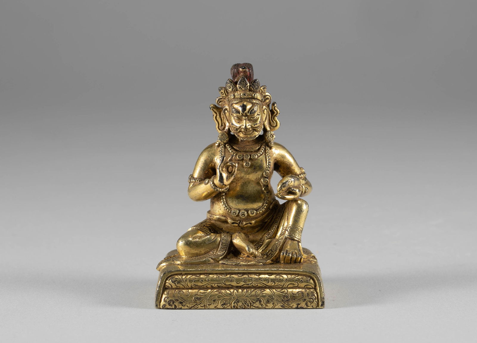 Bronze gilded statue of the God of Wealth in the Qing Dynasty: H:6.5cm W:4.7cm