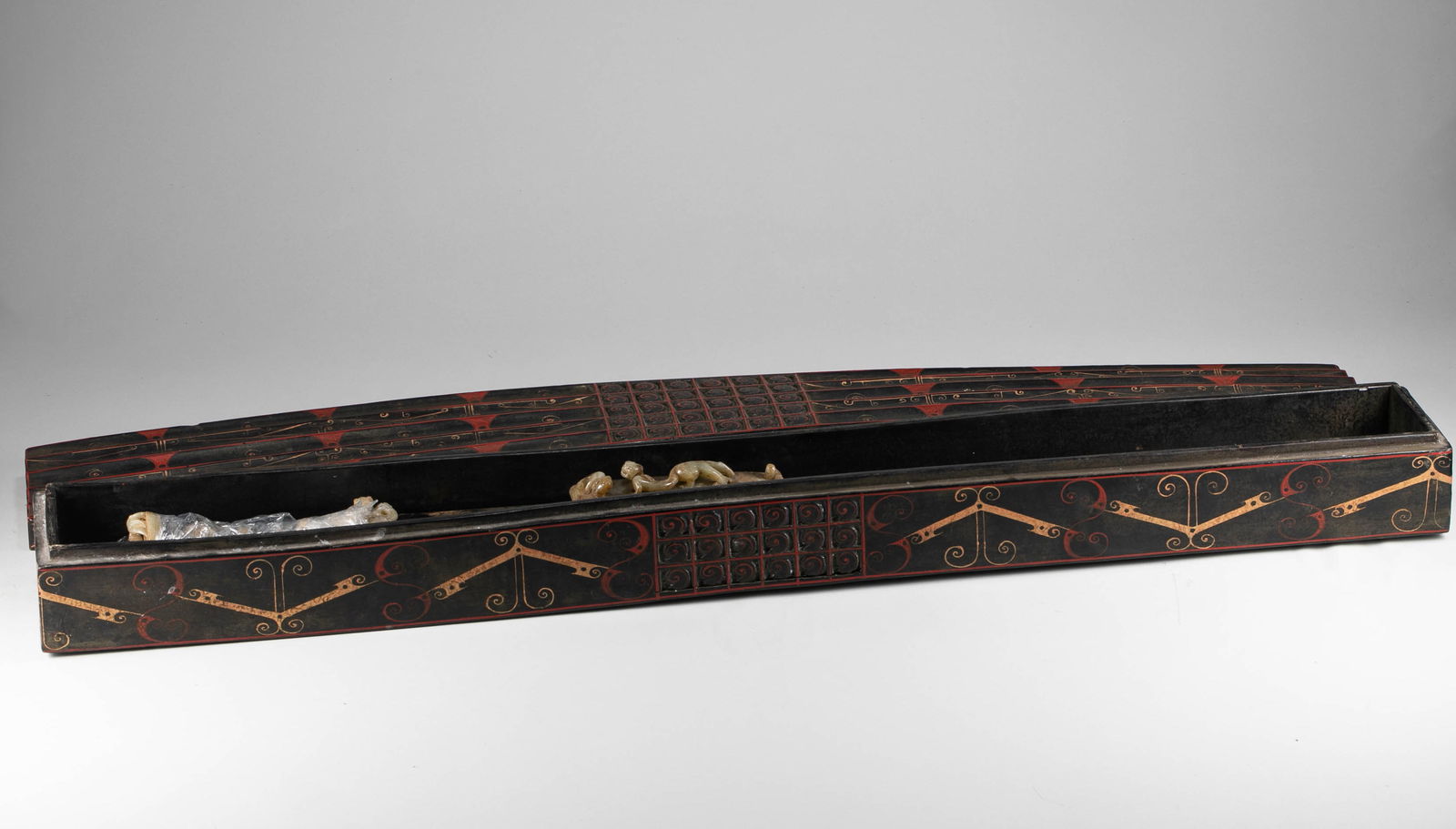Han Dynasty Lacquer Box Sword Group: L:75cm W:9cm