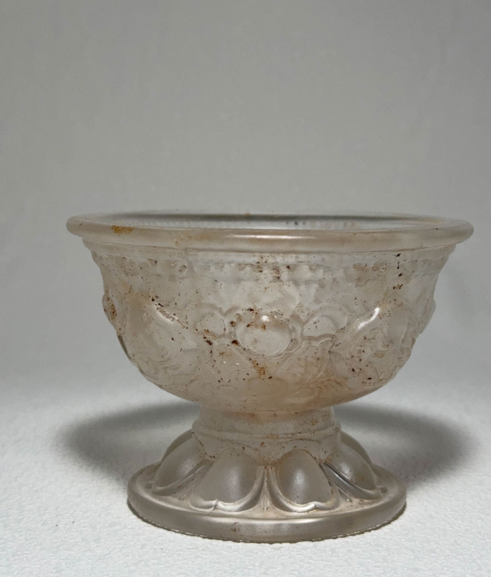 Qing Dynasty crystal high footed cup: H:6.5cm D:9cm