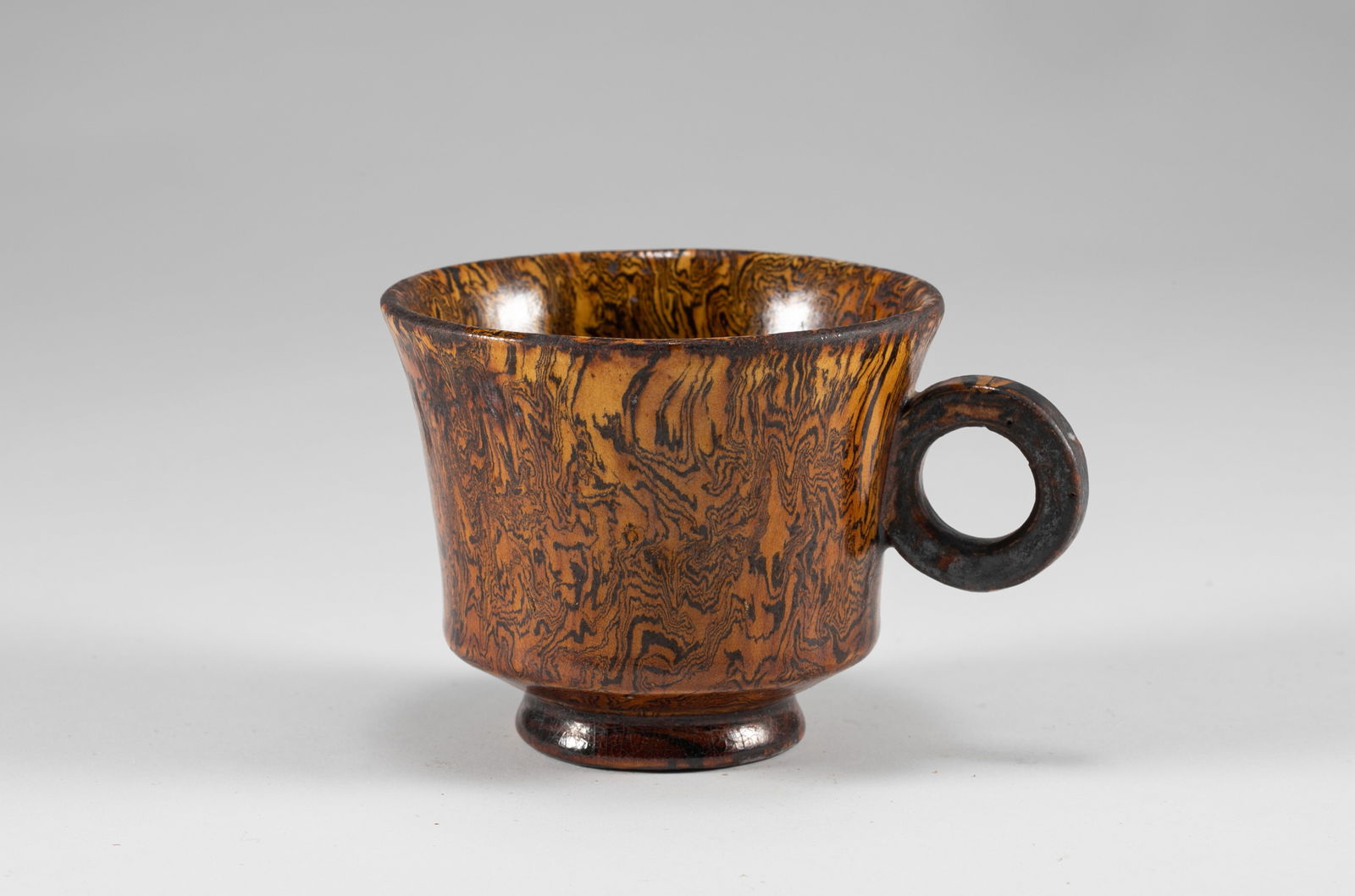 Tang Dynasty strangulation ear cup: H:5.5cm W:7cm