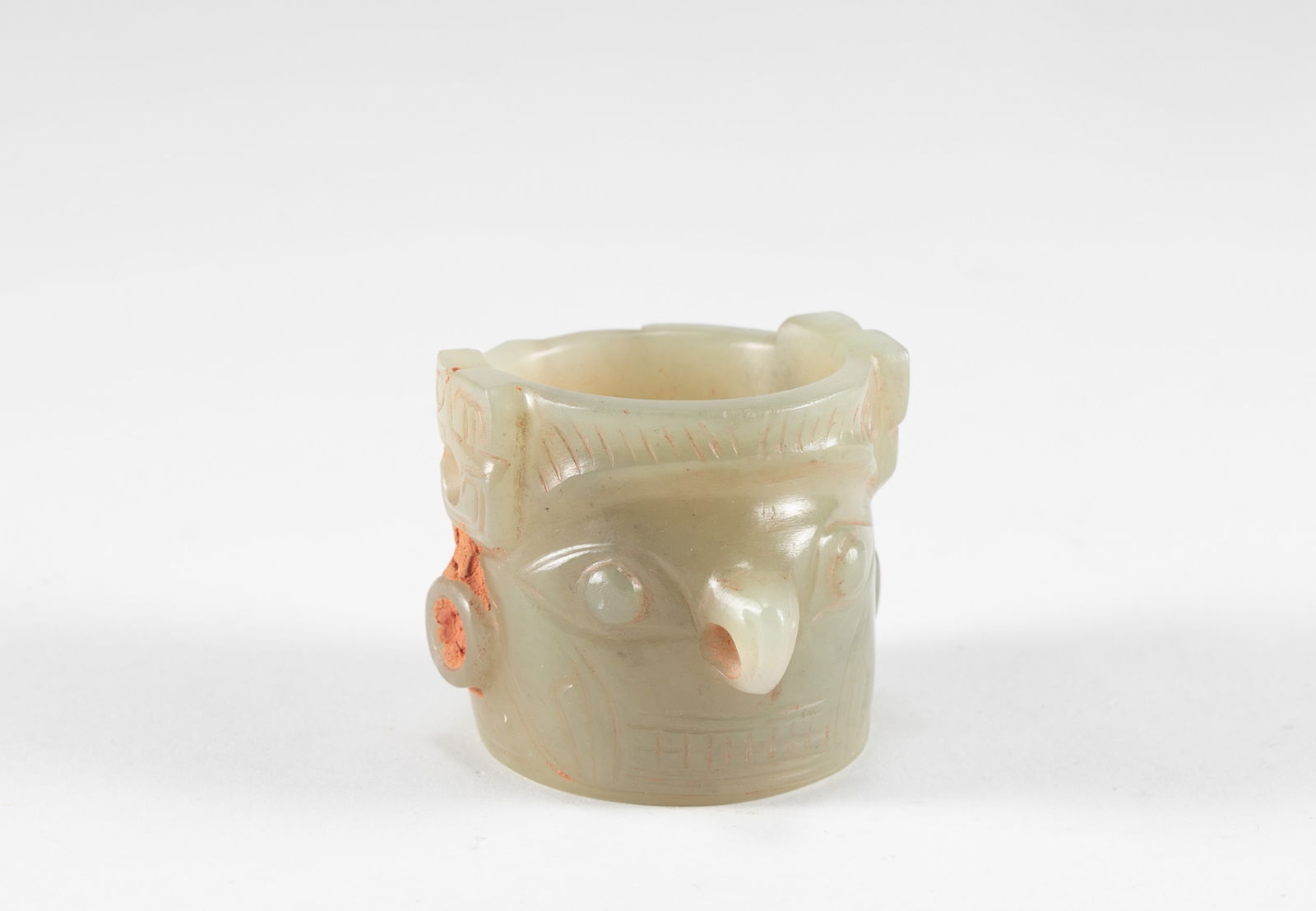 Han Dynasty jade finger: H:3.2cm W:3.5cm