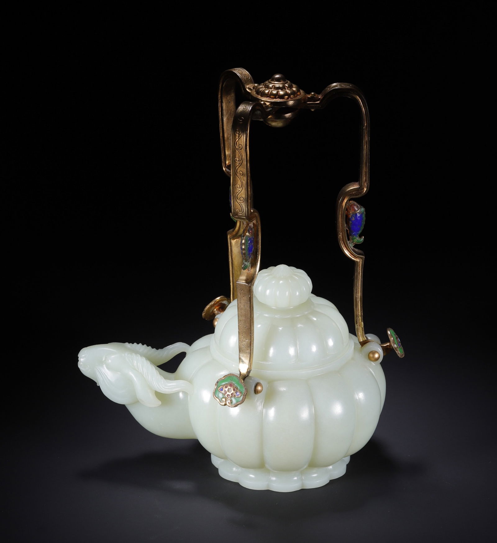 Hotan Jade Sheep Head Handle Pot: H:19cm W:12.2cm L:24.5cm