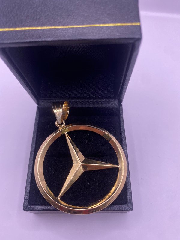 14K GOLD MERCEDES CHARM - 4.3 GRAM - REF:058 (1 of 3)