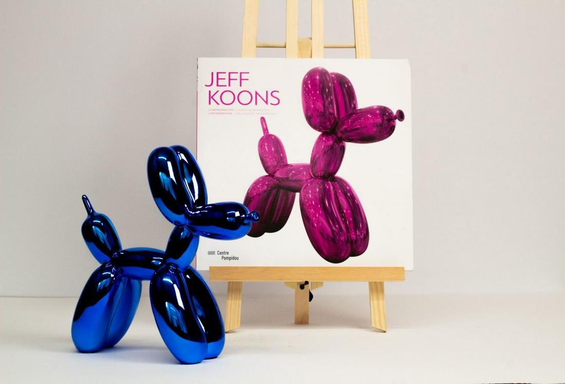 Balloon Dog - Sculpture.: Comes with jeff koons -the exhibition album- NE fr / eng: NEW EDITION (M.N.A.M CATALOGS. Publisher: CENTER POMPIDOU