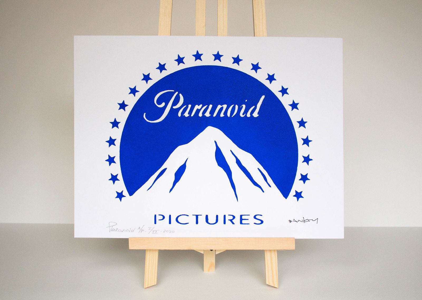 Banksy, after - Stencil / Spray.: Title: Paranoid. Banksy, after. Stencil/Spray. StreetArt. Edition: A/P (Artist Proof) Random/XX. Comes with Signed COA card of the Publisher. Signature imprimée (signed in plate). With pencil hand