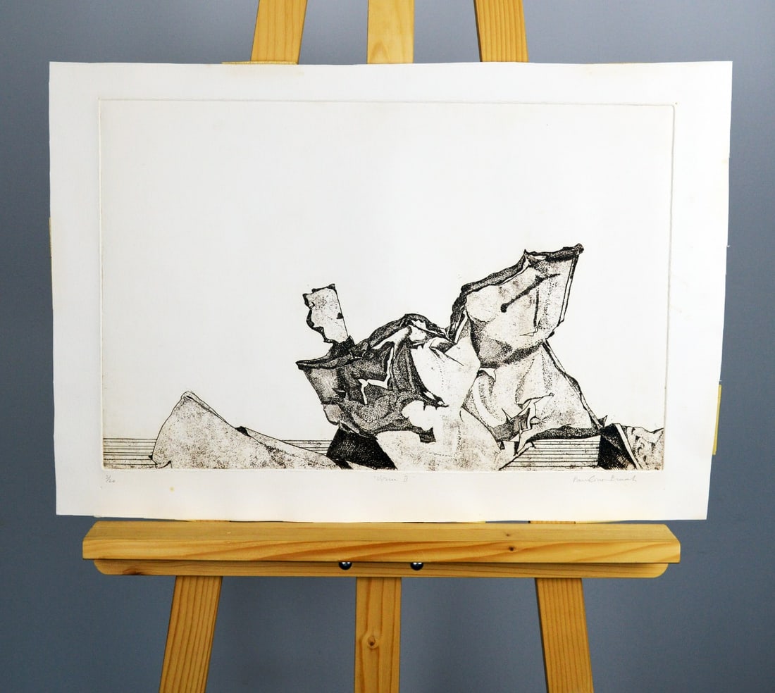 Braat, Pauline - Etching - Handsigned: Artist: Braat, Pauline Title: Vorm II Technique: Etching on Handmade paper size: 40 x 58 cm. (15,75 x 22,85 inch) Framed: Not framed More Information Hand-signed and number
