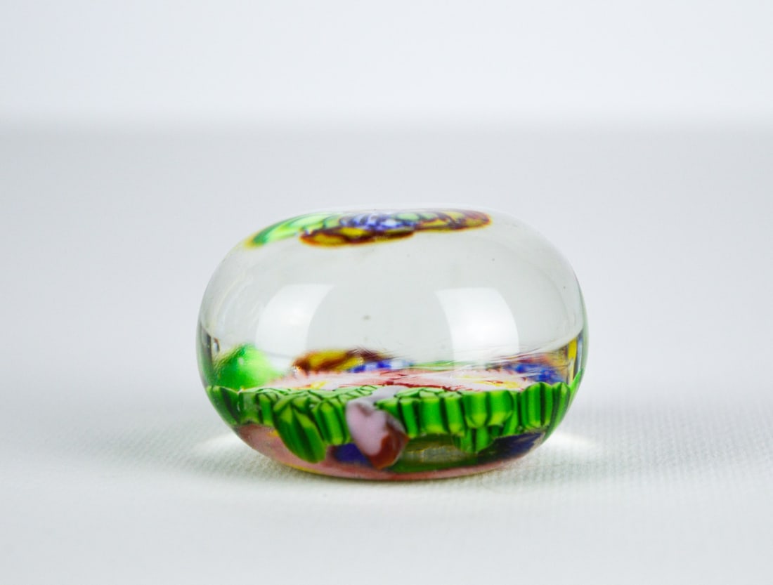 Multicolored Millefiori Paper Press Murano: Artist: Murano Title: Tree of life Millefiori Technique: Glass on Glass size: 3,5 x 6 cm. (1,4 x 2,35 inch) Framed: Not framed More Information Murano Millefiori Sculpture.