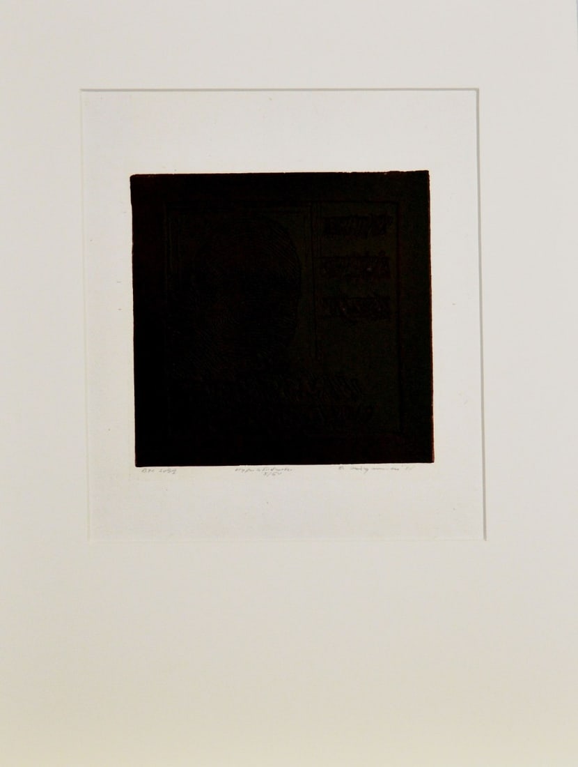 Gieryszewski, Ryszard - Silkscreen/Embossing.: Artist: Gieryszewski, Ryszard Title: Byc Soba Technique: Silkscreen on Bütten, Handmade paper size: 40 x 30 cm. (15,75 x 11,8 inch) More Information Hand-Signed by the Artist. Ry