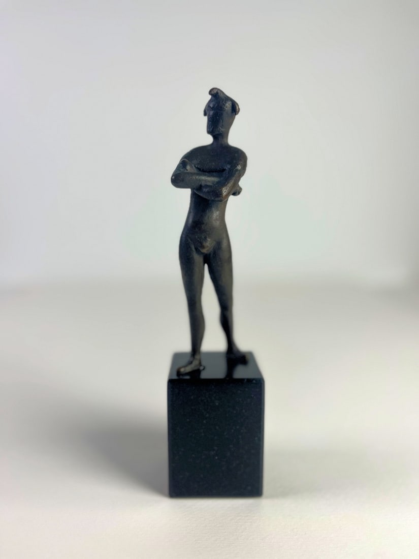 Bronze sculpture: Artist: Unknown / Unreadable Artist Title: Untitled Technique: Sculpture on Bronze size: 23 x 5,5 cm. (9,05 x 2,15 inch) Framed: Not framed More Information Very beautiful bronze sculpture on Granite